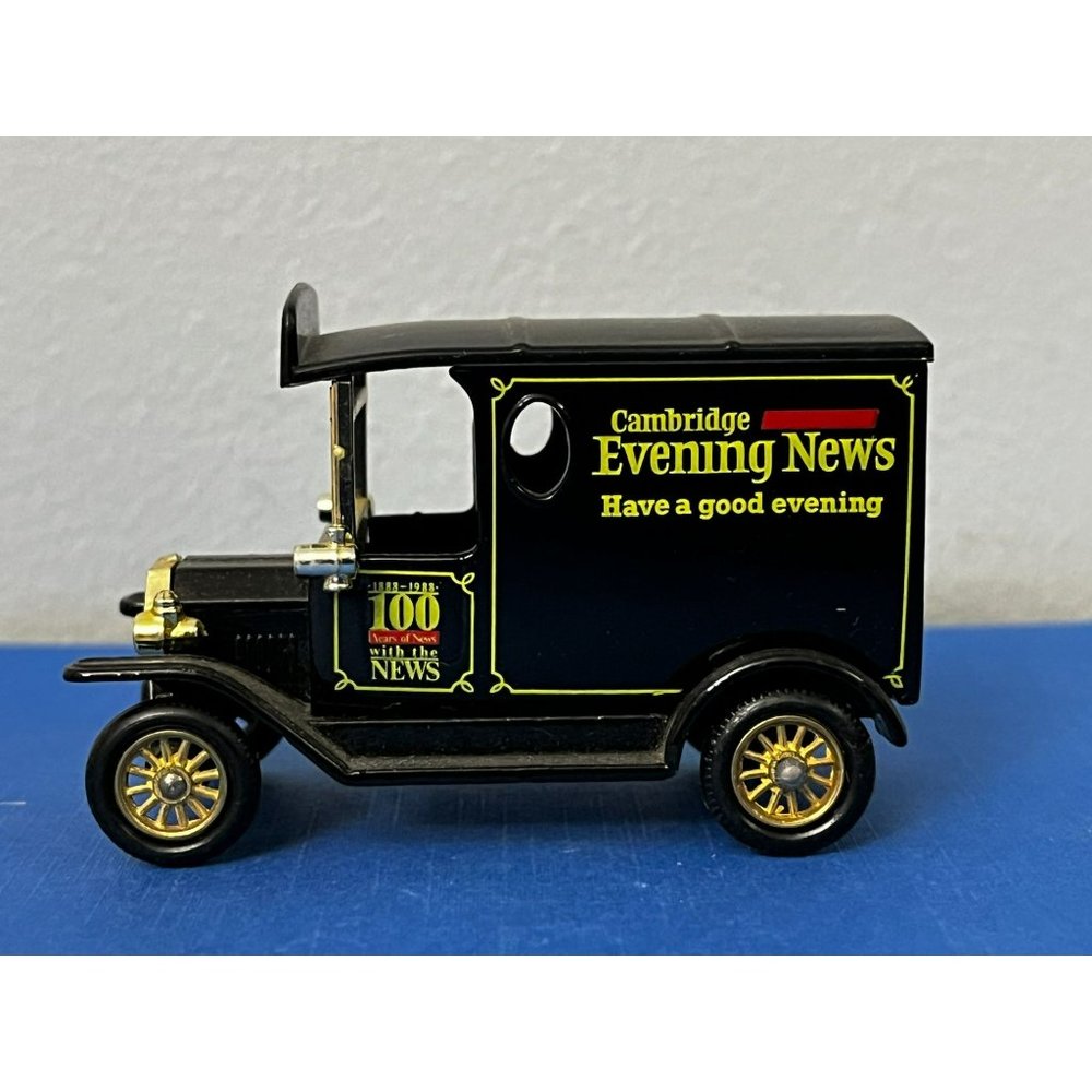 Vintage Lledo LP6109 Model T Ford Van, Truck Cambridge Evening News